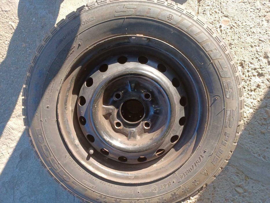 Нисан Примера /Nissan Primera 1.6 (90 Hp)/ + джанти със зимни гуми