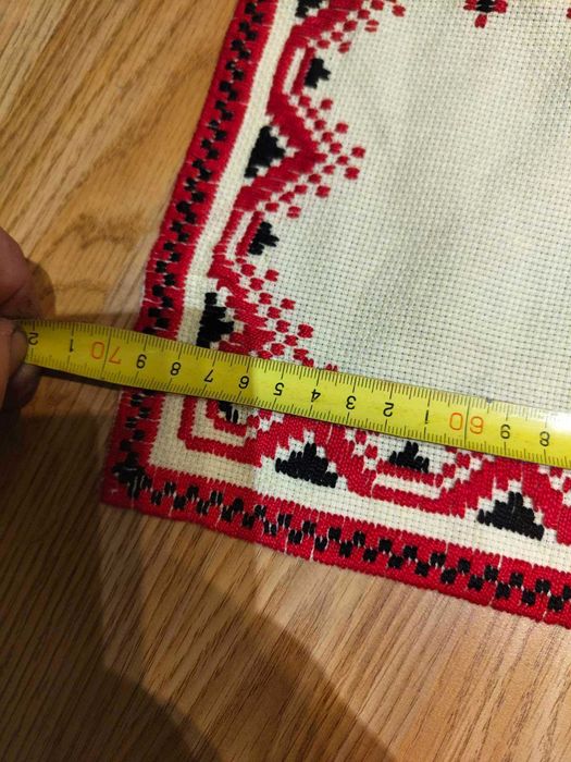 Бродирани карета