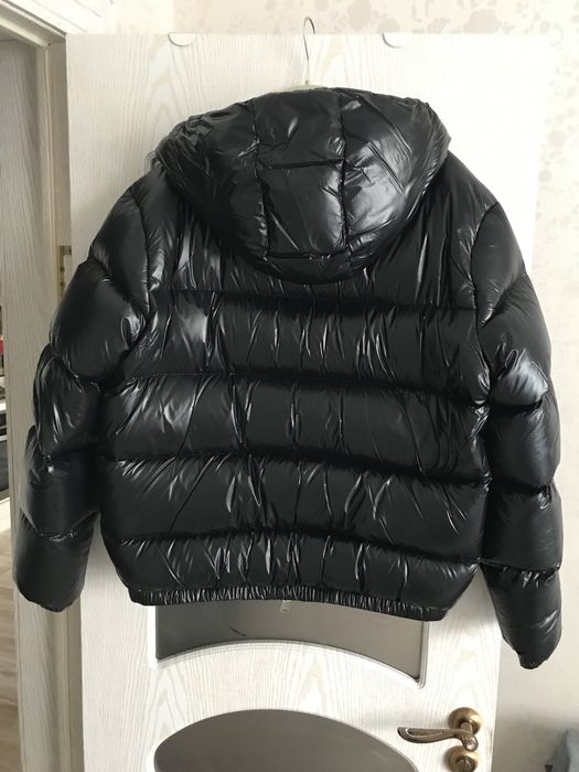 Продам пуховик ZARA