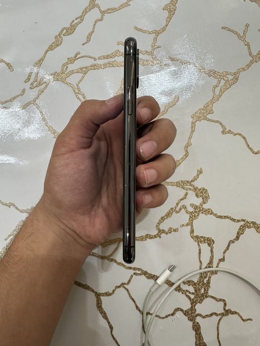 Iphone xs sotiladi