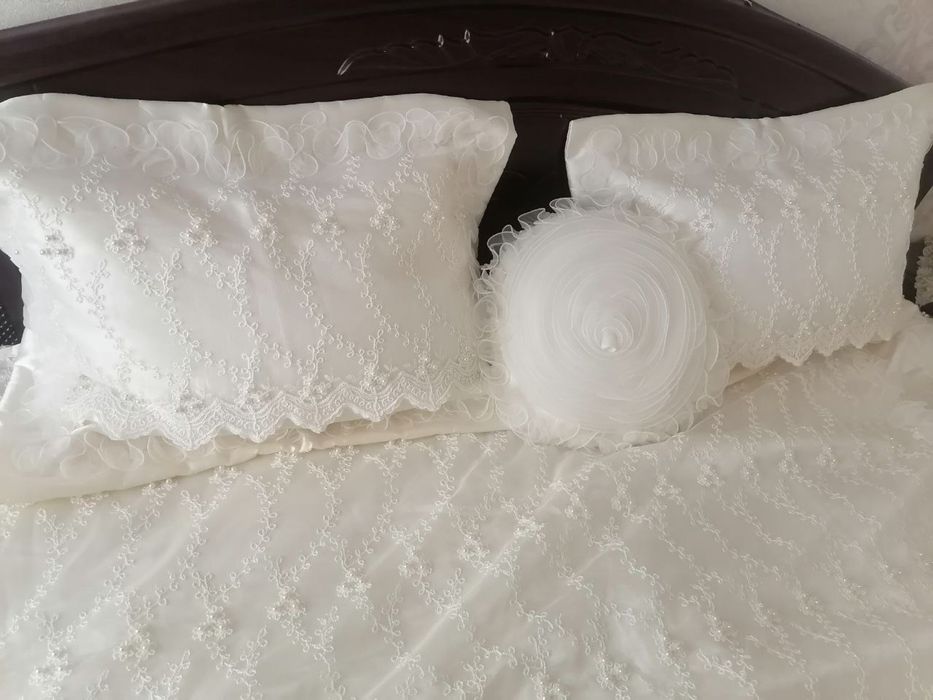 Pokrival upakovkasi bilan