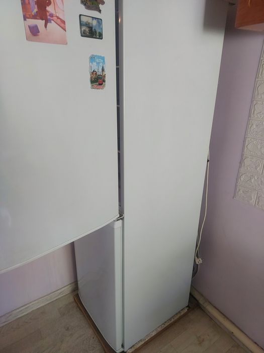 Продам холодильник