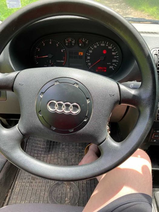 Продавам АУДИ А 3