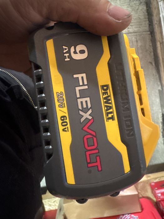 Baterii Dewalt 9Ah flexvolt USA