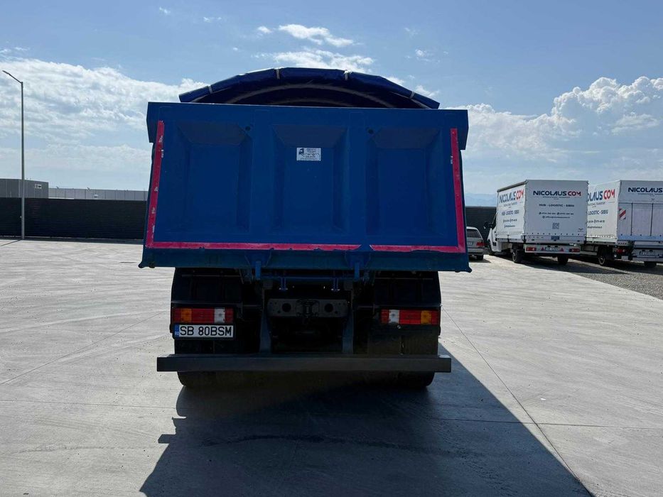 Autoutilitara Mercedes Axor 8x4