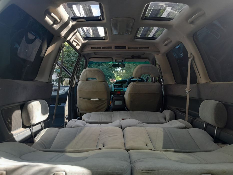 Минивэн Nissan Largo w30