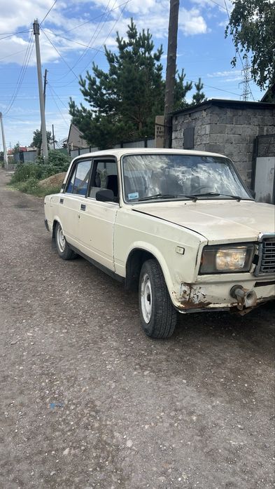 Продам жигули семерку