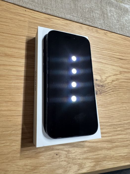 ПРОДАВАМ iPhone 15 128GB