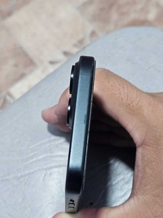 iPhone 15, 128GB, чёрный, батарея 81%
