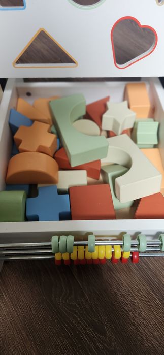 Antemergator si centru de activitati