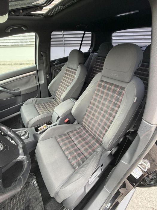 Volkswagen Golf 5 Цената ТЪРПИ КОМЕНТАР