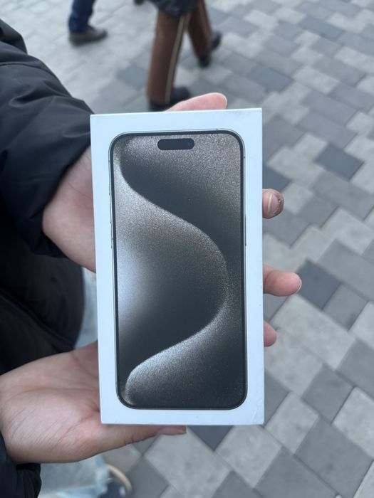 Продам iphone 15 pro max 256gb