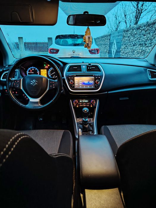Suzuki SX4 scross