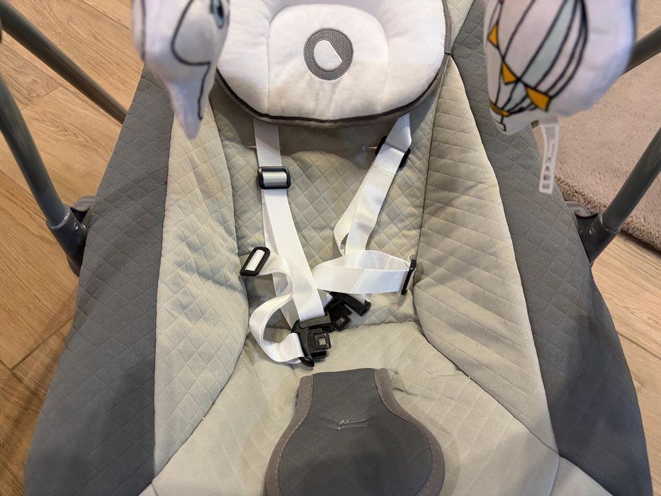 Balansoar Lionelo Otto Cozy, pliabil, cu melodii, leganare