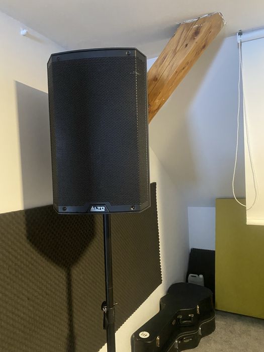 Lectii de instrumente, sala de repetitii, echipament de inchiriat !