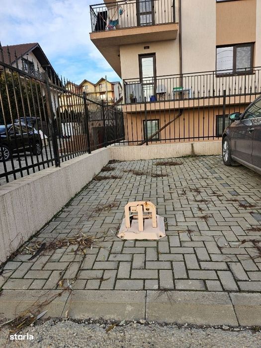 3 camere decomandat, loc de parcare, Valea Lupului
