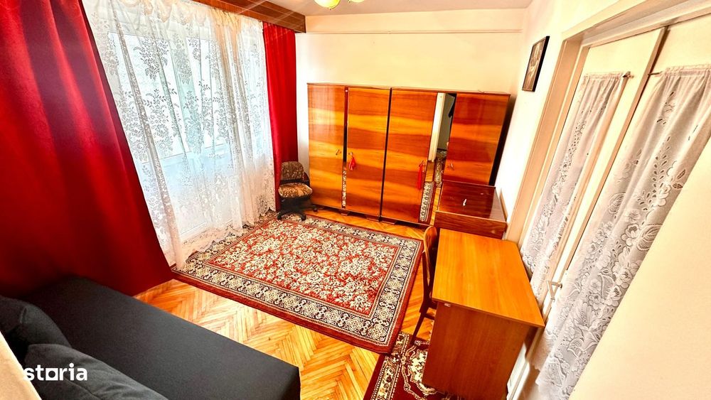 Apartament 3 camere semidecomandat,  Aleea Parcului, Bacău