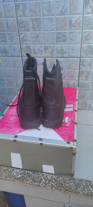 Мъжки боти, кубинки