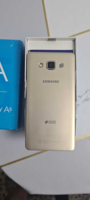 Сотовый телефон Самсунг