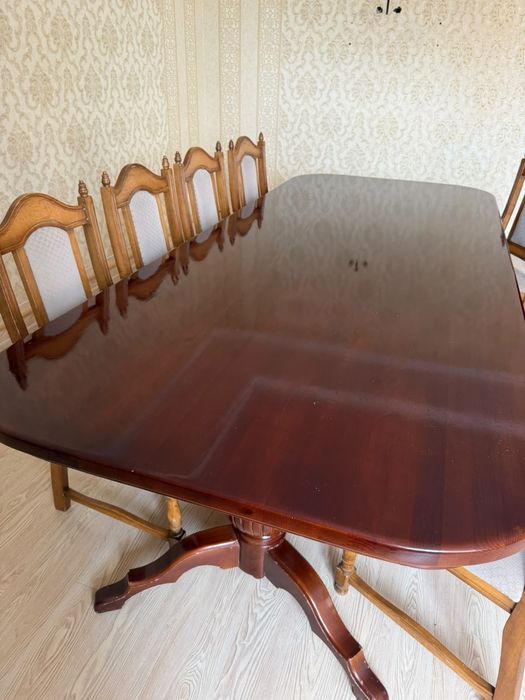 Продам стол со стульями