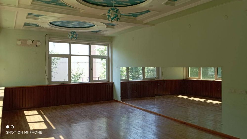 Продается отдельное здание 1 линия Чилонзар 11, 3 уровня 700 кв.м2.