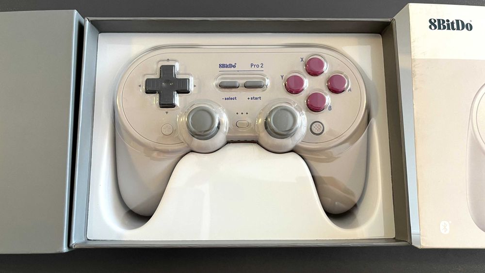 8BitDo Pro 2 Bluetooth Gamepad – Excellent Condition