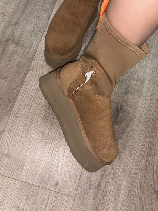 Продам новые угги , размер 38-39