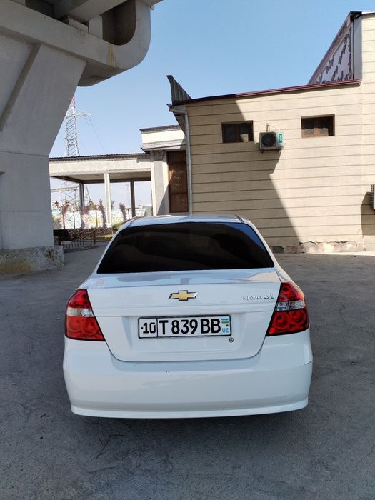 nexia 3 avtomat sotiladi