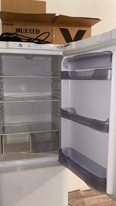 Продам холодильник Бирюса.