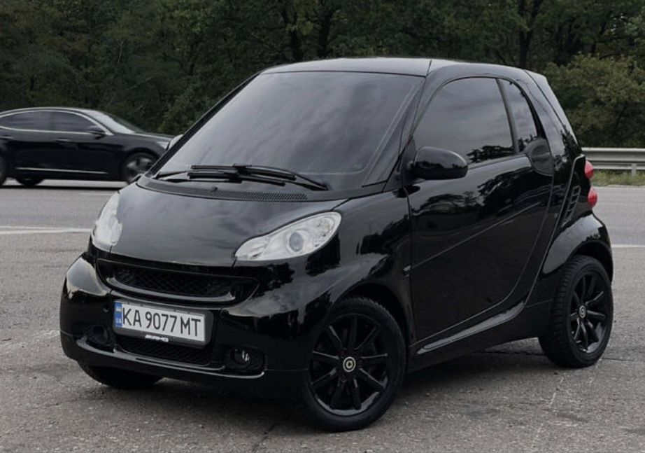 Smart fortwo НА части само.