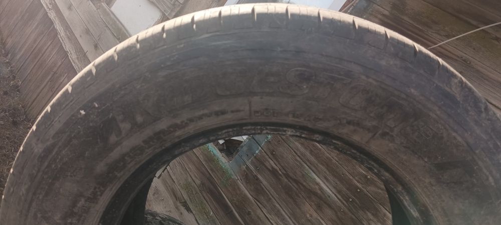 Продам резину на 16