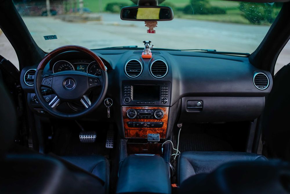 Mercedes ML w164 320cdi 224cp, autoutilitară cu 5 locuri in acte.