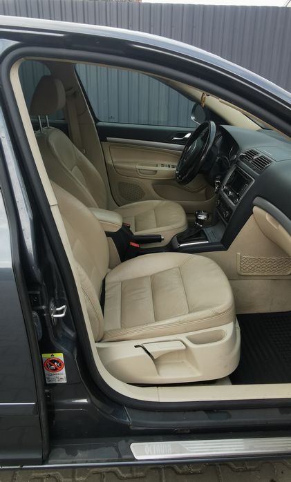 Vând Skoda Octavia 2 Facelift 1.8 TSI DSG 2009
