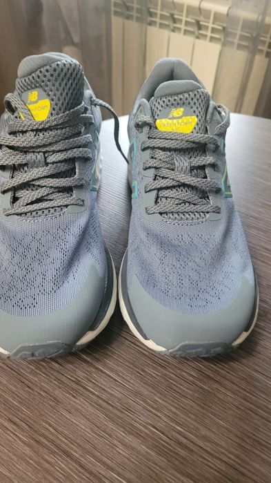 Подам кроссовки New Balanse