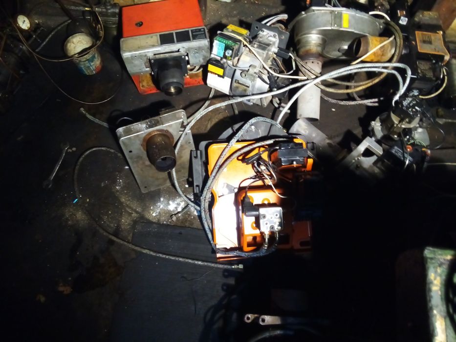 Arzător cu preîncălzire funcțional buderus, weissmann pe amestec  ulei