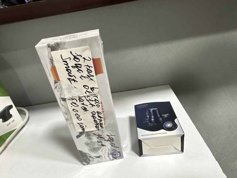 Smart watch + soqol olish aparati bunaqasi bo’lmaga