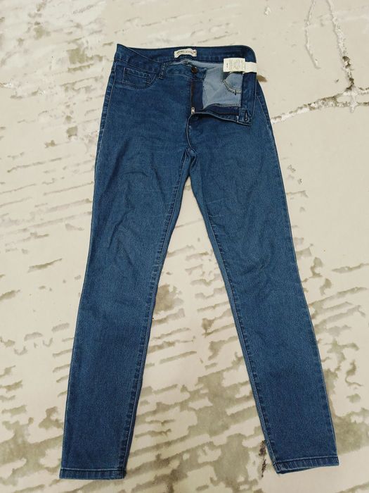 Одежда продается недорого