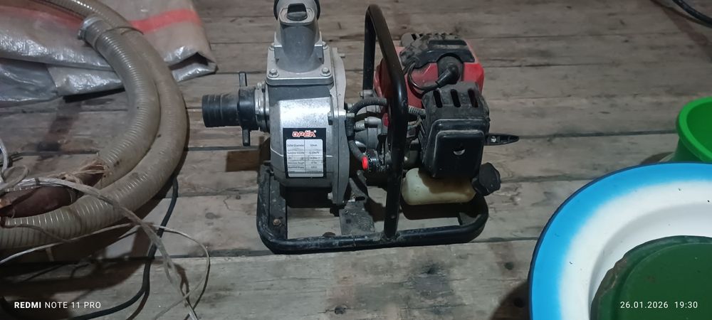 Mata pompa ishlab turgan