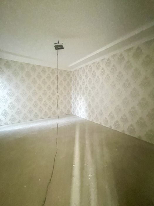 Yengi qurilgan xovli sotiladi Pobeda maxallasi da 3,4 sotix 6 ta xona