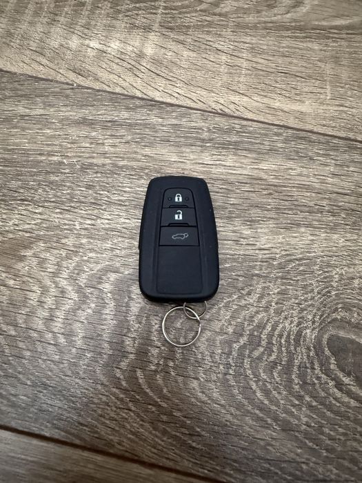 Ключ Тойота RAV 4
