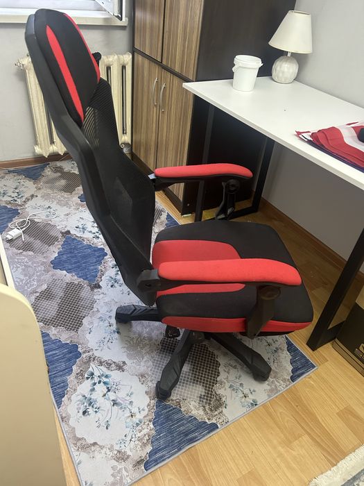 продам игровое кресло