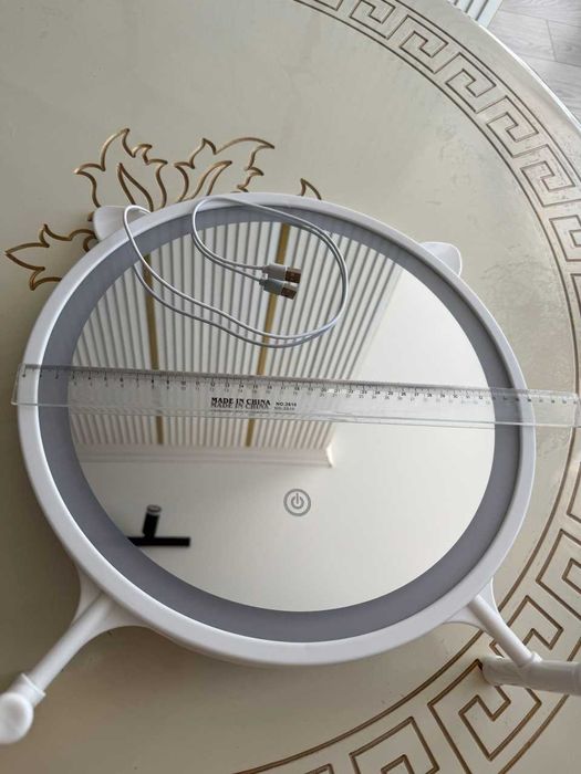 Зеркало настольная