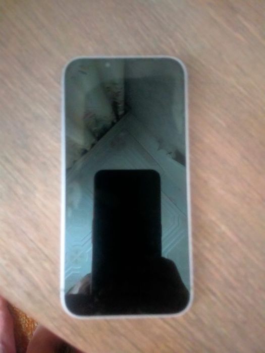 Айфон 14  в идеальном состоянии