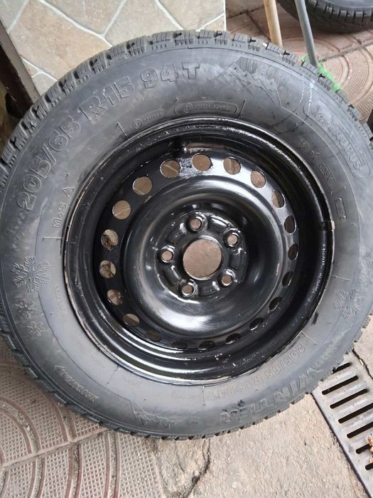 Гуми 205/65 15 с джанти