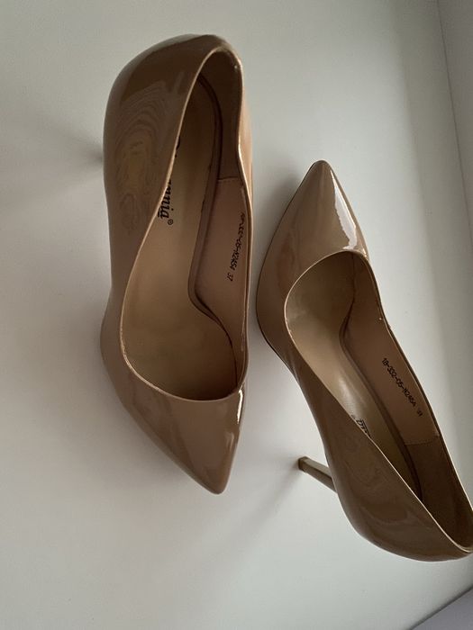 Туфли лодочки новые