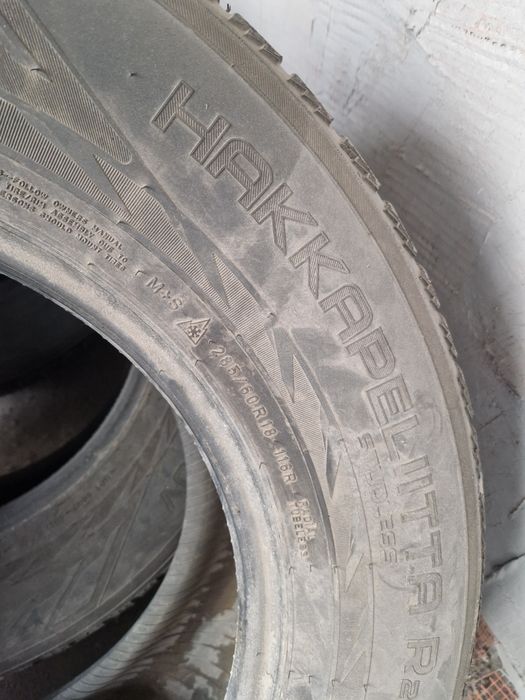 Продам 4 комплекта резины (16шт)