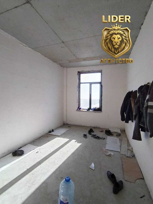 Продается 3х комнатная квартира ор.р Шарк1 Базарчик цена 42800 у.е