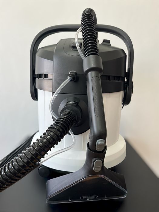 Închiriez aspirator Karcher injecție extracție: saltele, canapele, covoare și tapițerii auto - 80 lei/24h