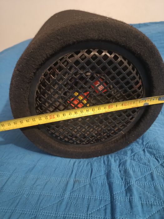 subwoofer auto jbl 600w cu 200w stare perfecta