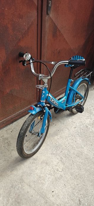 Велосипед ( колело )с помощни колела